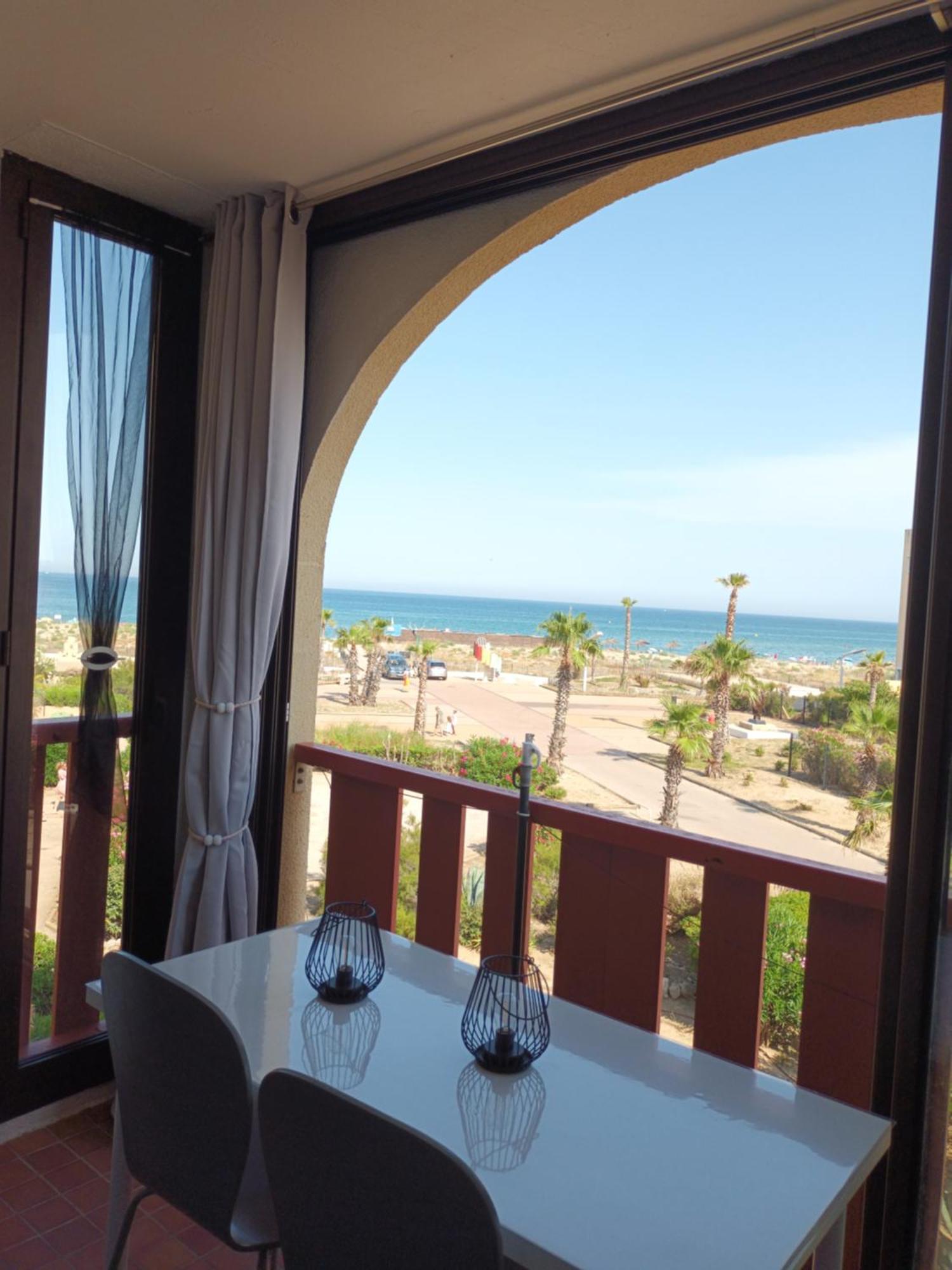 Le Victoria'S Beach Barcares - Parking Prive - Direct Plage - 5 Minutes A Pied Du Lydia - 3 Personnes Le Barcarès Eksteriør billede